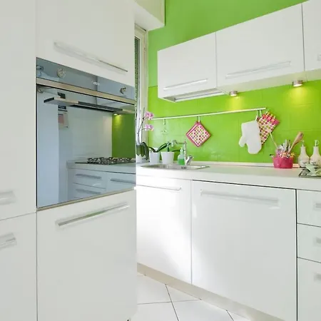 Apartment Stunning 1-bed In Milan